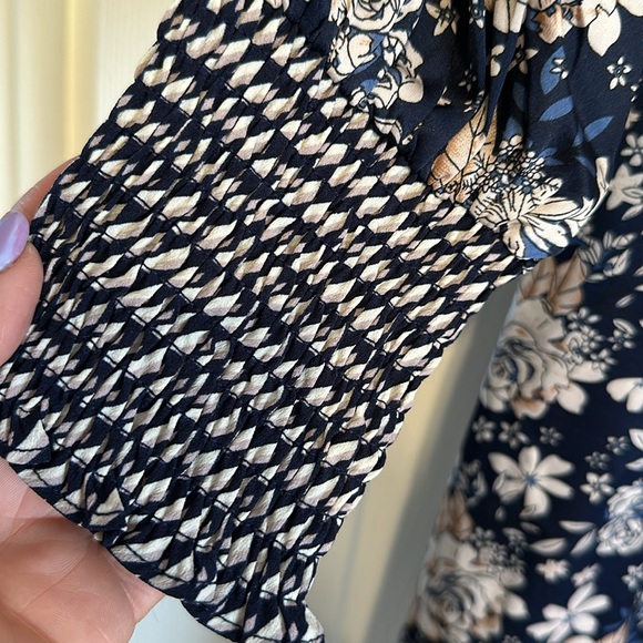 Floral dress - Picture 4 of 4